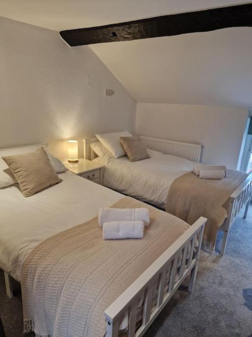 Black Cat Cottage - Central Pickering Grade 2 Listed Cottage Ngoại thất bức ảnh